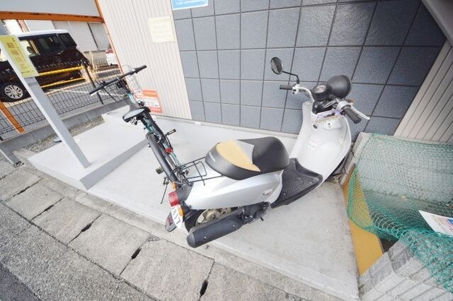 フローラ共和の物件内観写真