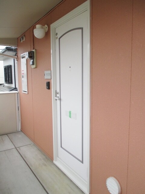 ホワイトペルテCの物件内観写真