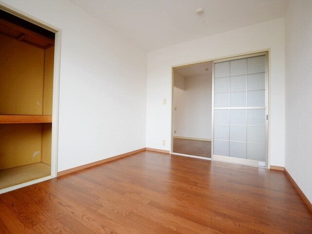 ホワイトペルテCの物件内観写真