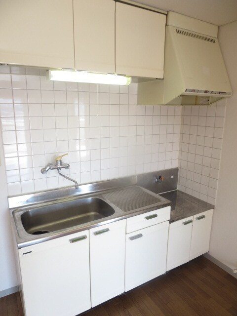 サンセヴィラージュの物件内観写真