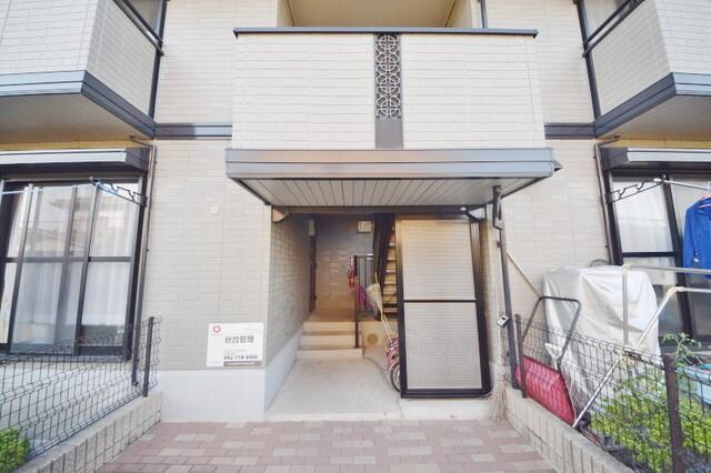 クイーンズコートの物件内観写真