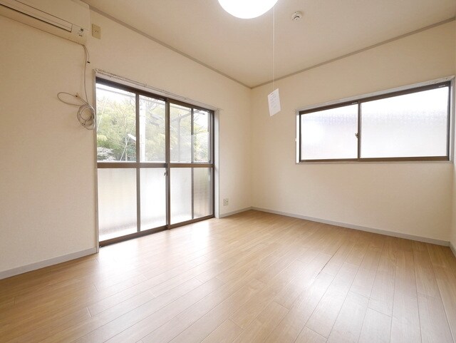 ニュータウンハウスの物件内観写真