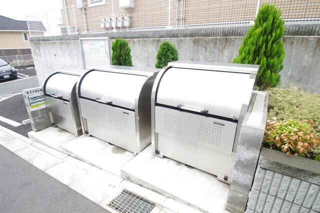 ソワーニュトロワの物件内観写真