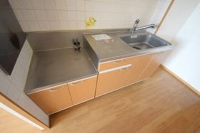 ラシーヌ弐番館の物件内観写真