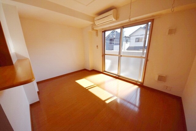 ロイヤル・レジデンス壱番館の物件内観写真