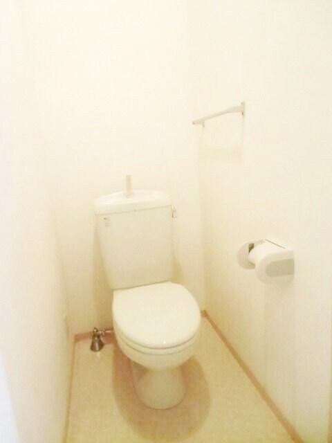 モナリエーEの物件内観写真