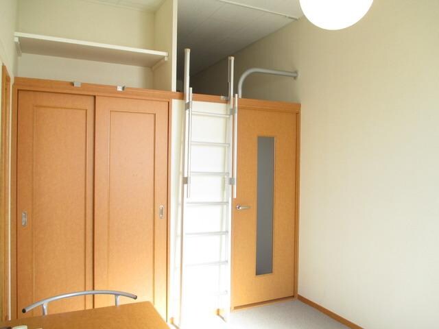 レオパレスコートアベIVの物件内観写真