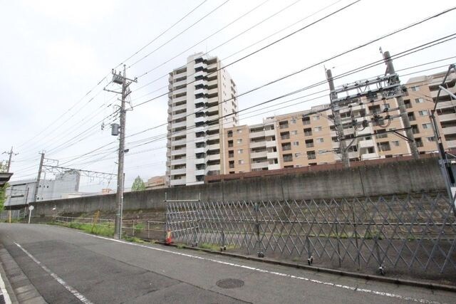 鶴牧ガーデンズの物件内観写真