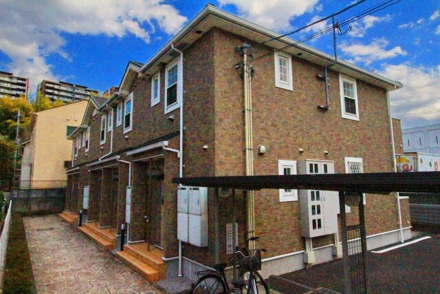 カトゥル セゾンの物件外観写真