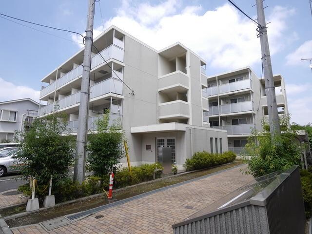 レオパレスパルコートBの物件外観写真