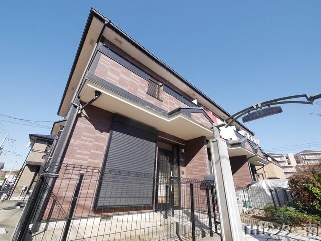 もみの木プレイスB棟の物件外観写真