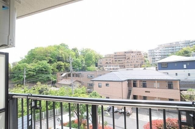 アビタシオン根岸IIIの物件内観写真