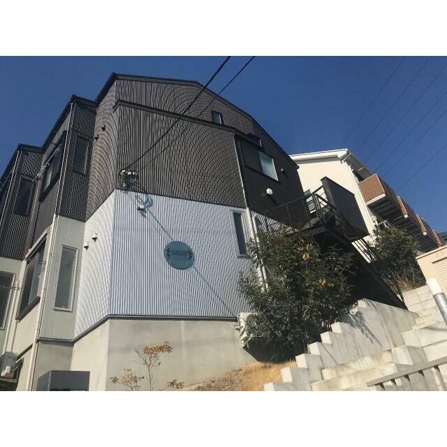 アザーレ・クオン宮崎台の物件外観写真