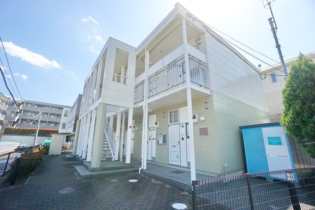 レオパレスドミールの物件外観写真