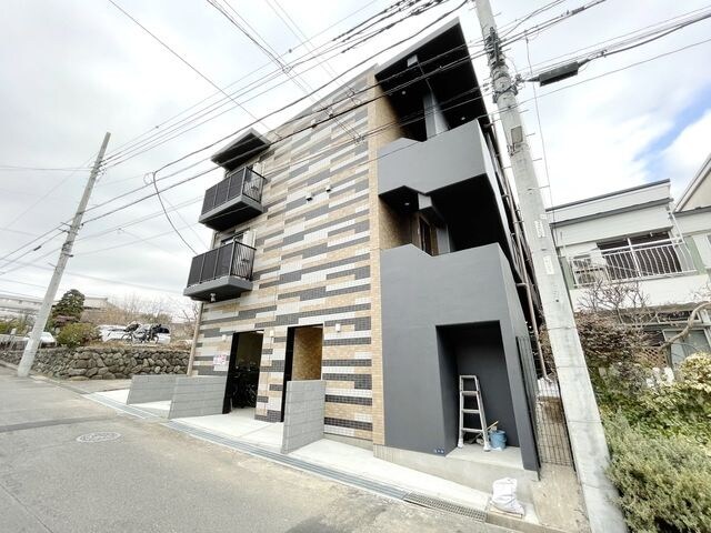 ラフィスタ鷺沼 南棟の物件外観写真