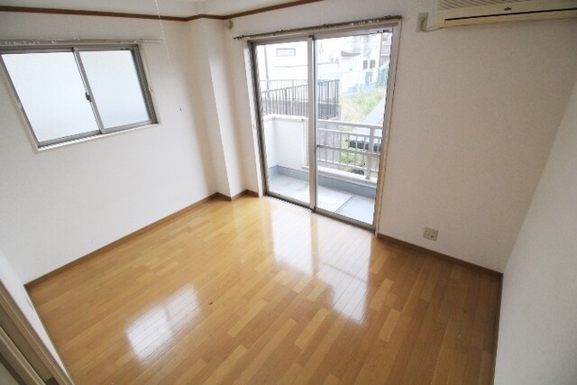 ヴェルデュールの物件内観写真