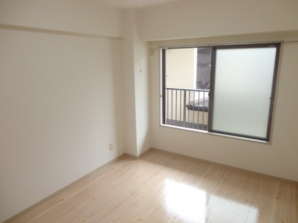 第二宮前平中央ハイツの物件内観写真