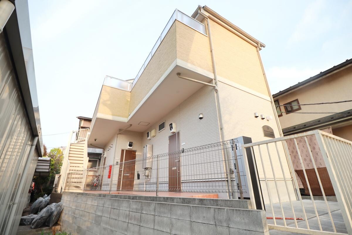 アザーレ・パッシオ長津田の物件外観写真