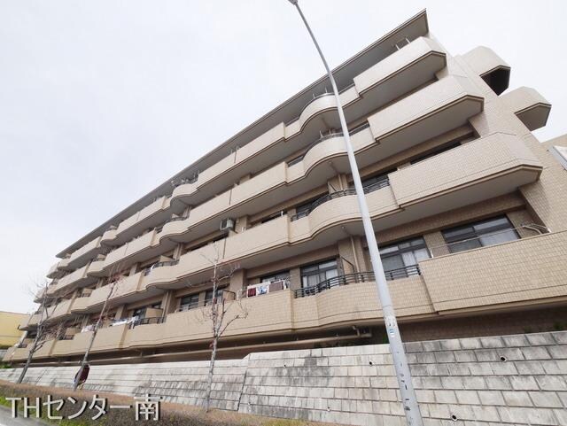 ルネス・パルルの物件外観写真