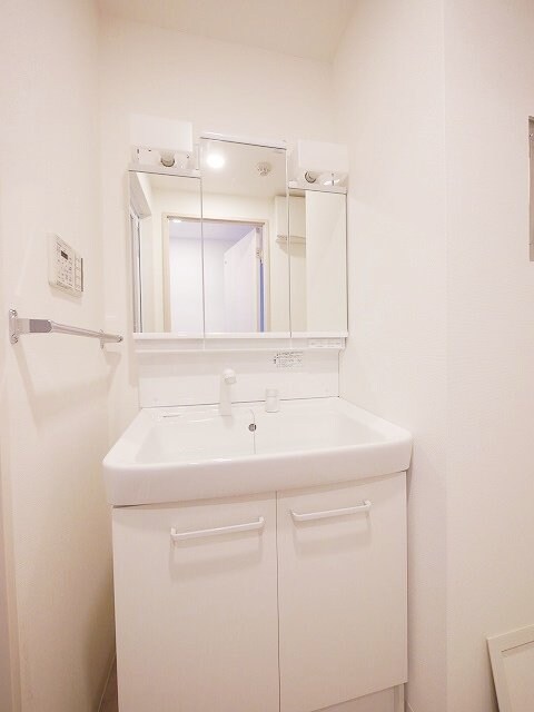 クアドリフォリエブルーの物件内観写真