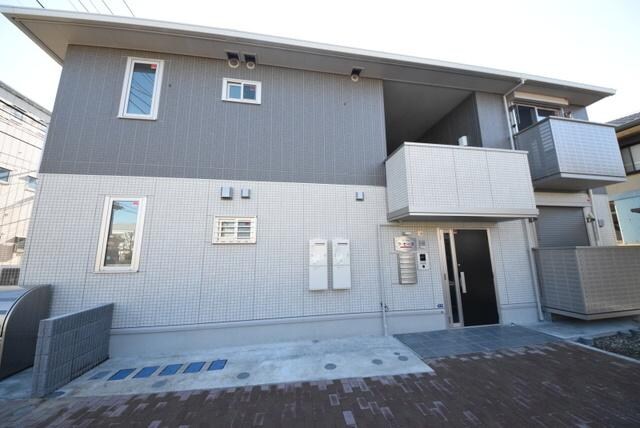 ラ・セーヌの物件外観写真