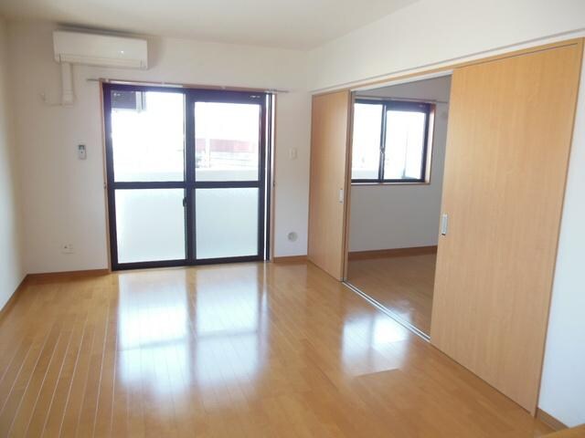 プリマベガの物件内観写真