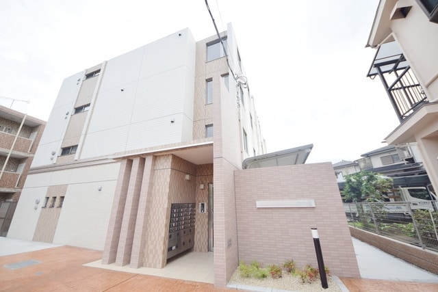 シャルムの物件外観写真