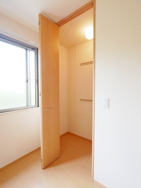 ウィスタリアの物件内観写真