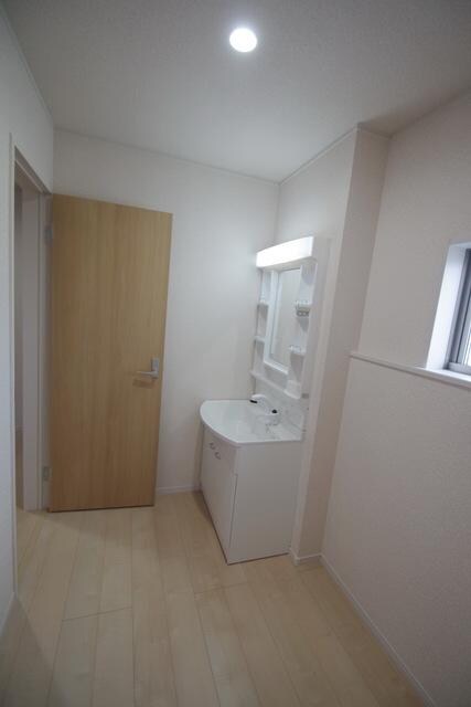 クレイドルガーデン厚木市山際第26の物件内観写真