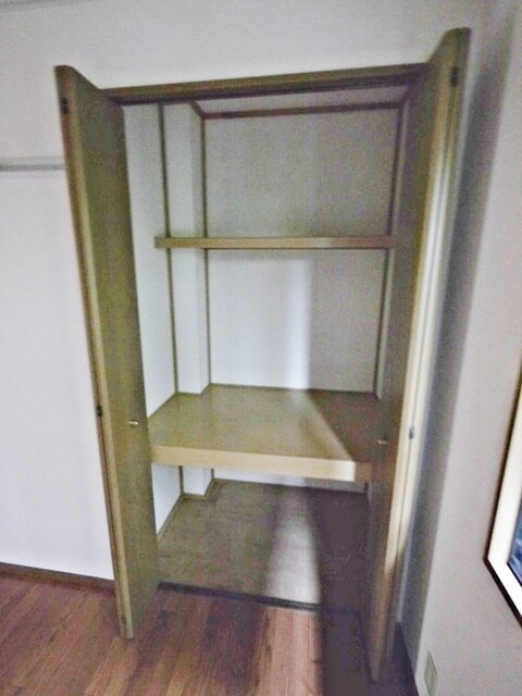 クイーンズコートの物件内観写真