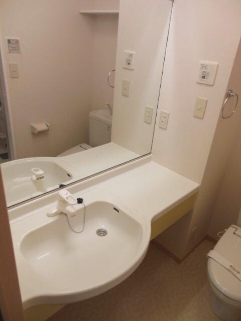 ボーヌファムIIIの物件内観写真