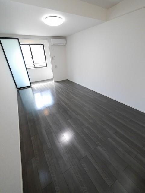 フォンターナ・コートの物件内観写真