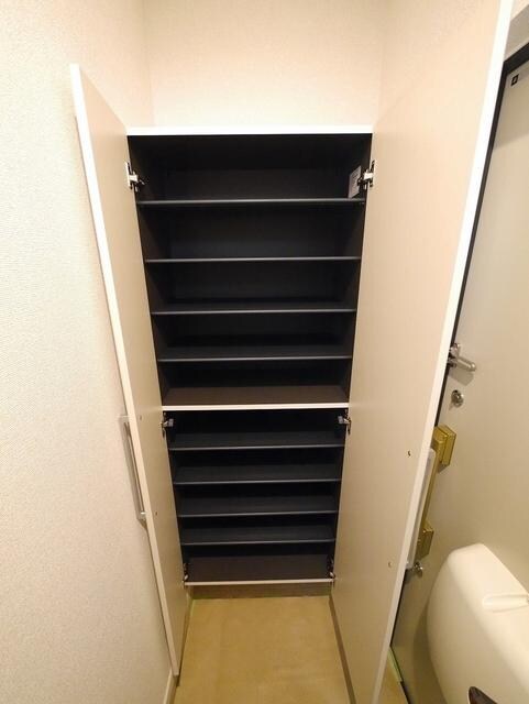 フォンターナ・コートの物件内観写真