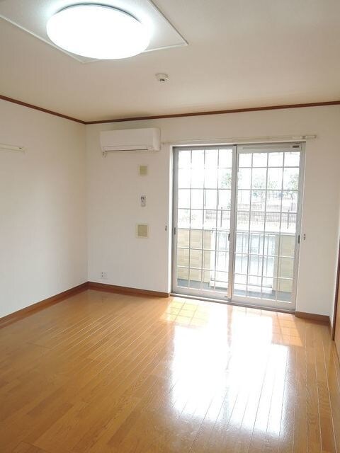 ヴィラ ジャスティスIの物件内観写真