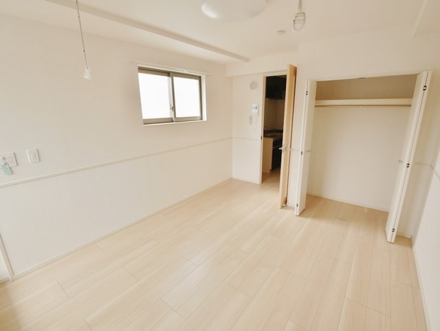 ニューグラストップIIの物件内観写真