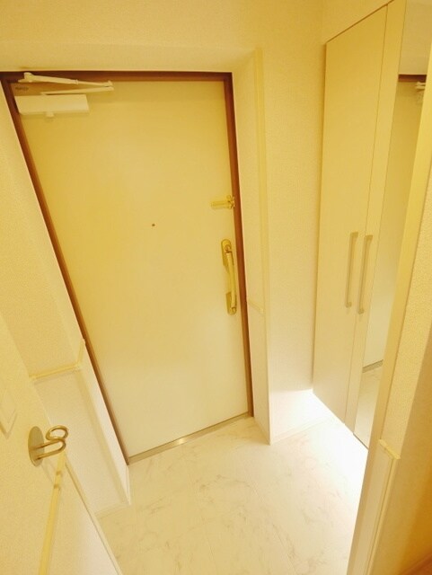 ニューグラストップIIの物件内観写真