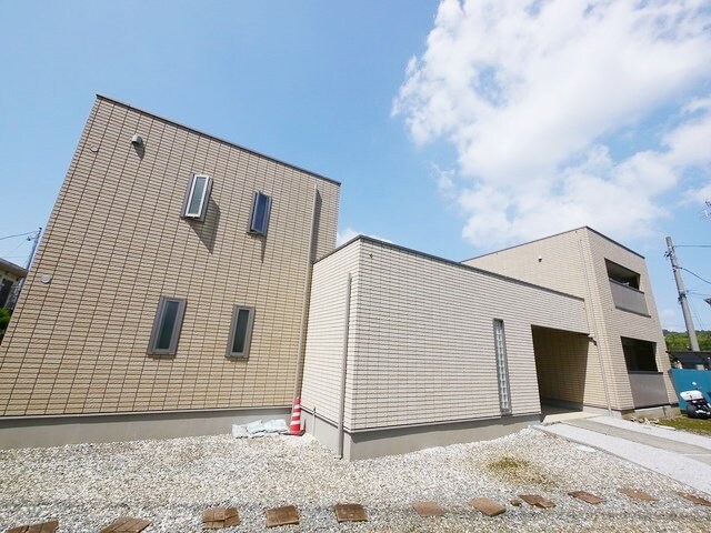 ヴィラージュの物件外観写真