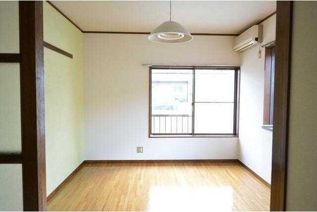 ロードサイドコスモス の物件内観写真