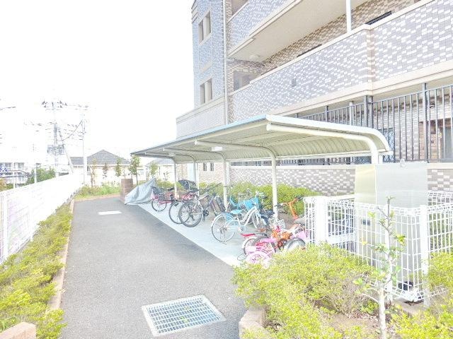 パインヒルズ参番館の物件内観写真