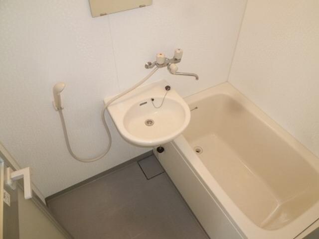 グリーンハイツ黒川第2ビルの物件内観写真