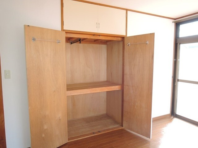 オークスヒヤマの物件内観写真