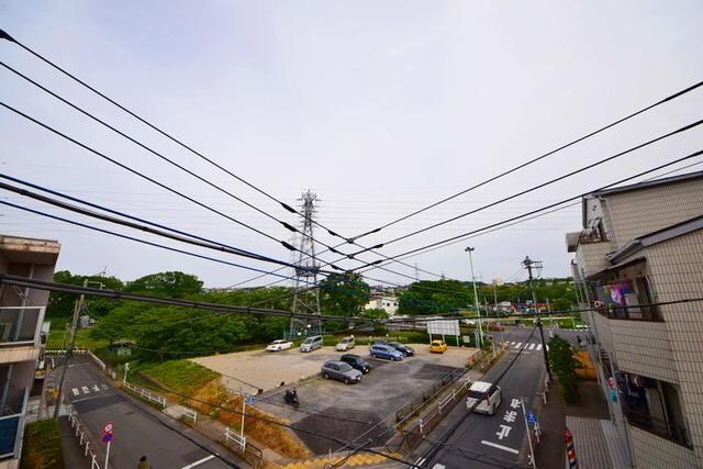 ファミリーカーサの物件内観写真