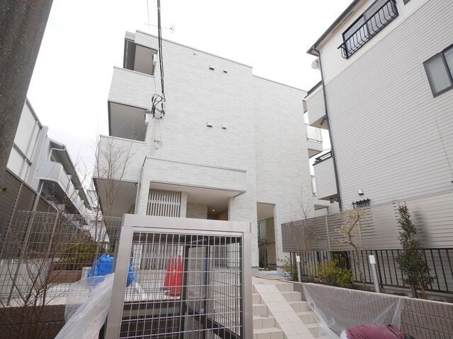 パルコート宮崎台の物件外観写真