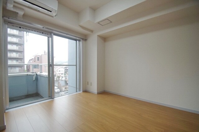 グランドゥール登戸の物件内観写真