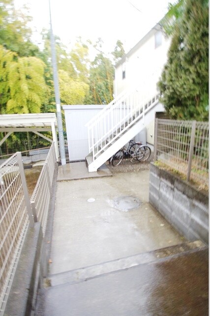 アザレ読売ランドD棟の物件内観写真