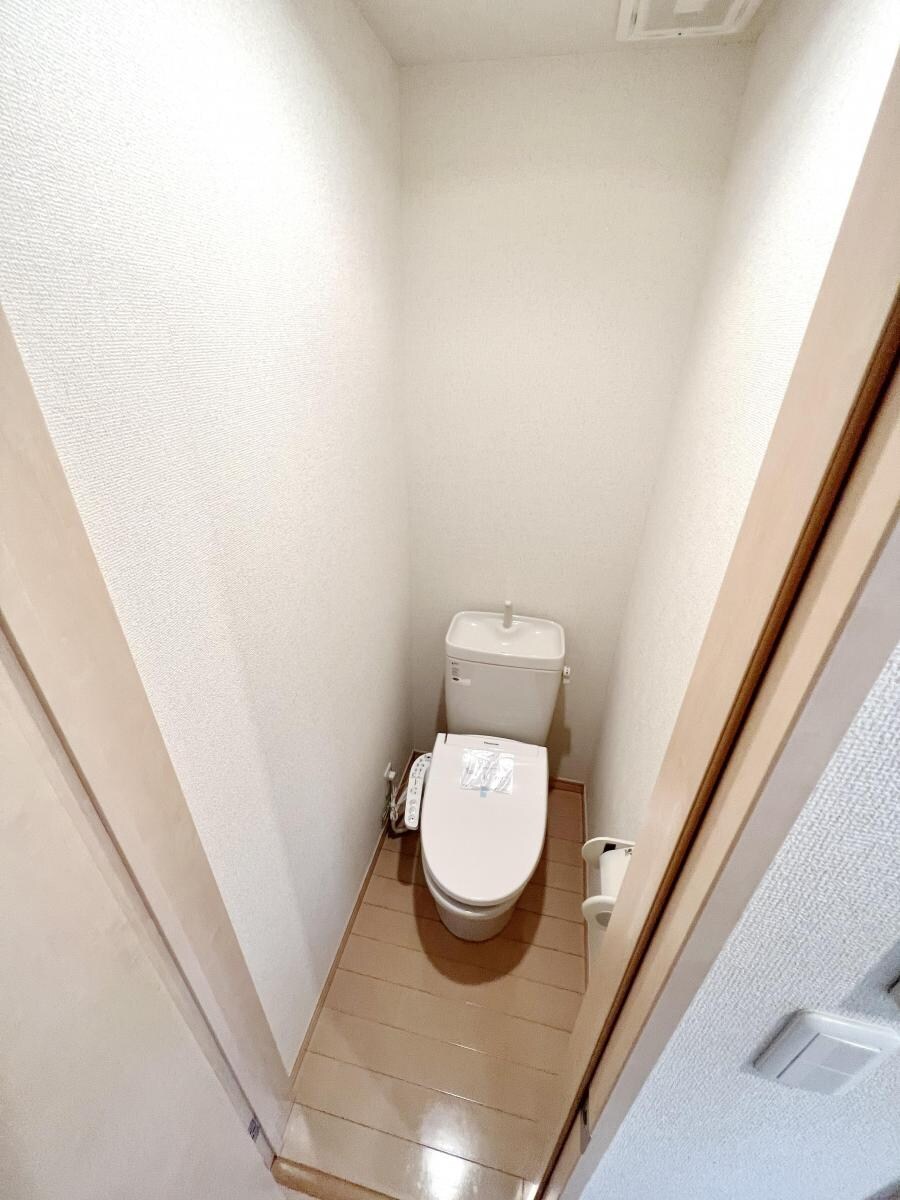 アザレ読売ランドD棟の物件内観写真