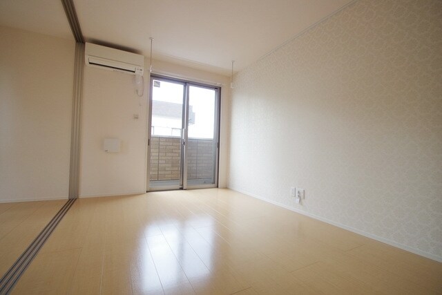 ワイズハウスの物件内観写真