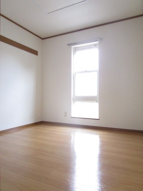 ニューパークの物件内観写真