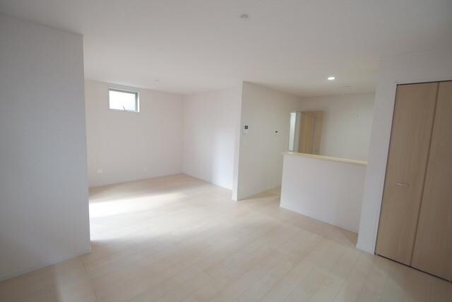 クレイドルガーデン厚木市山際第26の物件内観写真