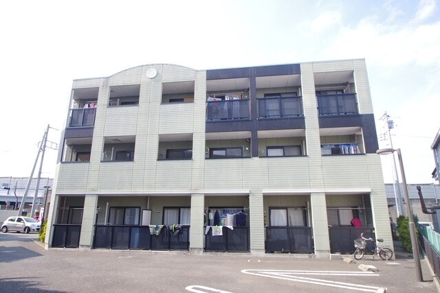 ラ・セラ・イーストの物件外観写真